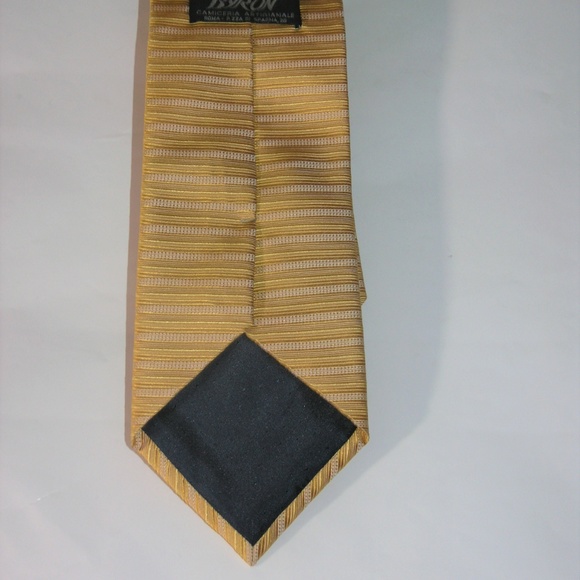 Byron Camiceria Roma Yellow Horizontal Stripe Wide Silk Tie - Picture 4 of 5